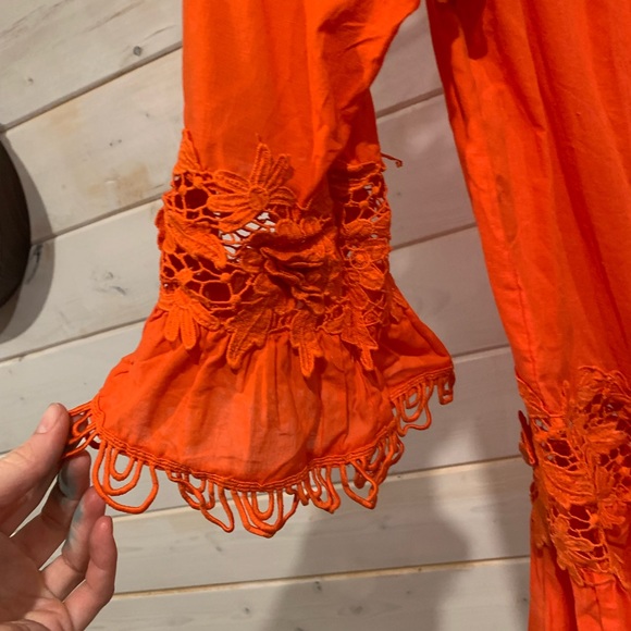 Fashion Concepts | NWT Red Top w Floral Lace - Picture 2 of 7